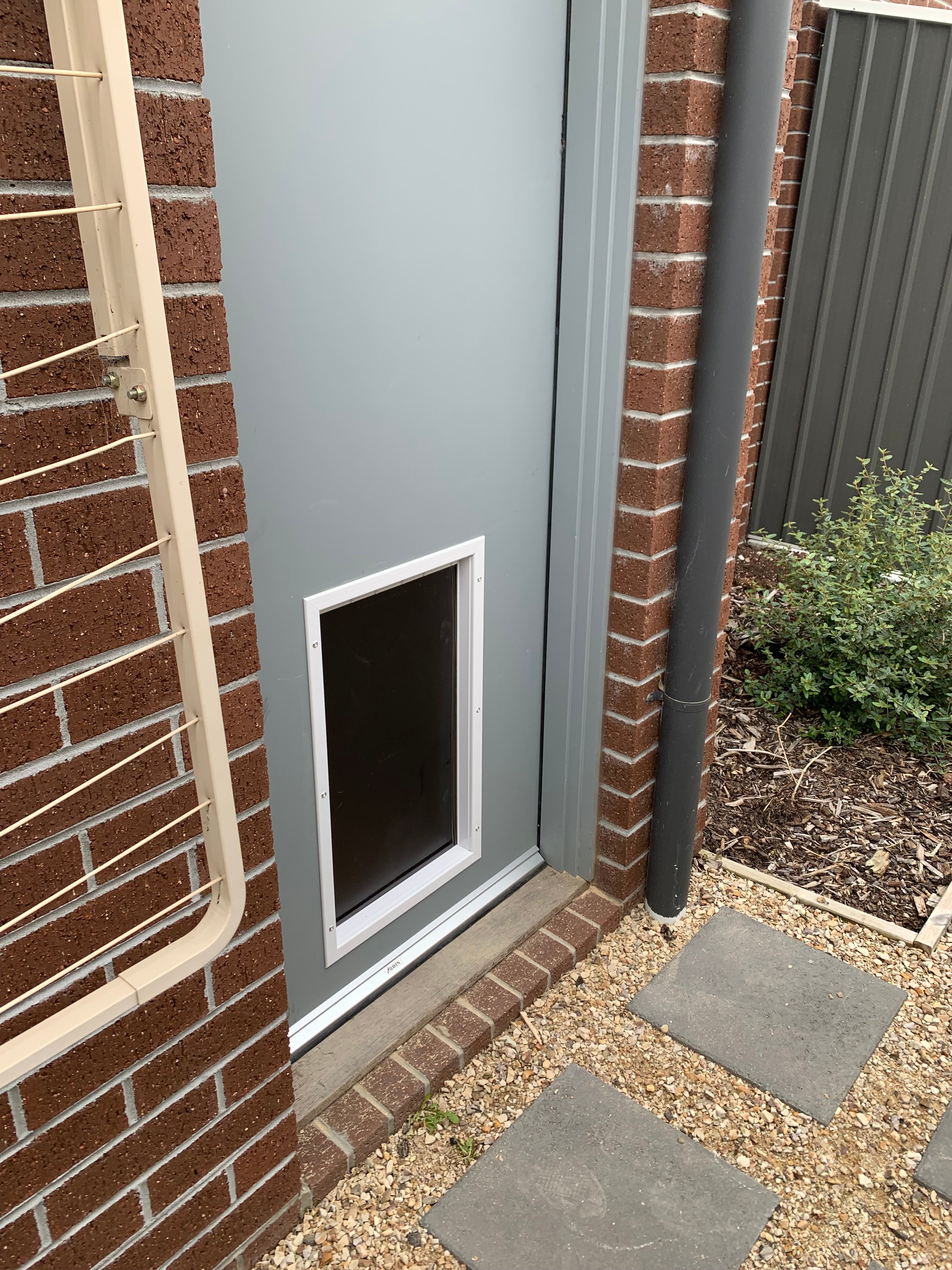 PetSafe Staywell aluminium door installed in a timber door